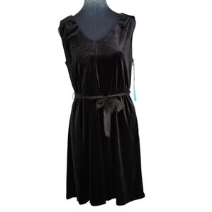 Draper James RSVP Sleeveless Knot Waist Velvet Dress with Pockets